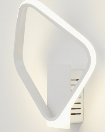 Настенный светильник Moderli V2700-WL Vivienne LED 13W Настенный светильник Moderli V2700-WL Vivienne LED 13W